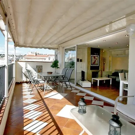 Stunning 4 Bedroom Apartment In Sitges Appartamento